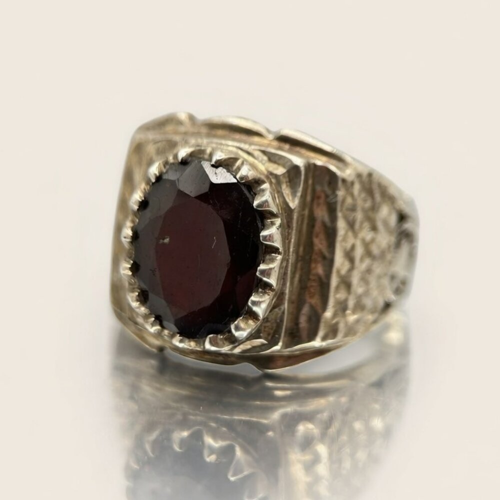 Vintage Natural Red Garnet 925 Sterling Silver Ring